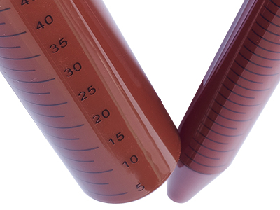 管體表面黑色刻度清晰，準(zhǔn)確度±2%