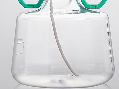 內(nèi)側(cè)管路可伸至瓶底，完成液體轉(zhuǎn)移，管路長(zhǎng)度與孔徑還可根據(jù)需求進(jìn)行定制